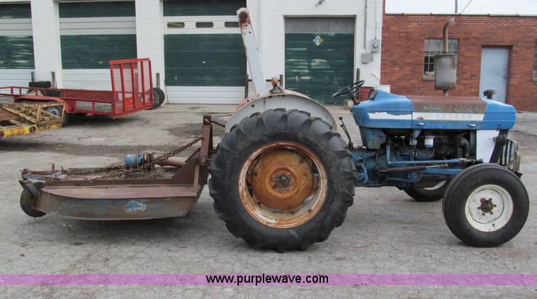 image for item E5512 1981 Ford 3610 tractor