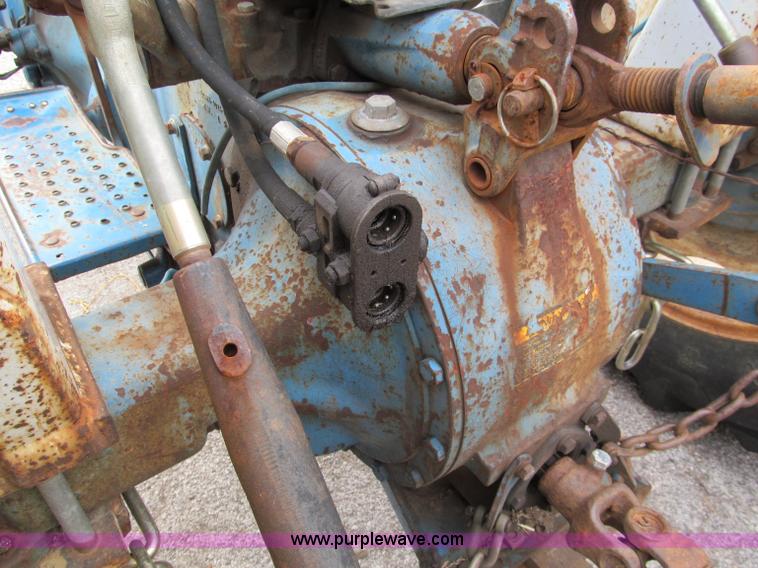image for item E5512 1981 Ford 3610 tractor