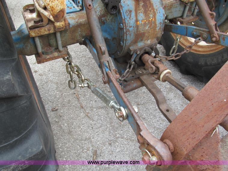 image for item E5512 1981 Ford 3610 tractor