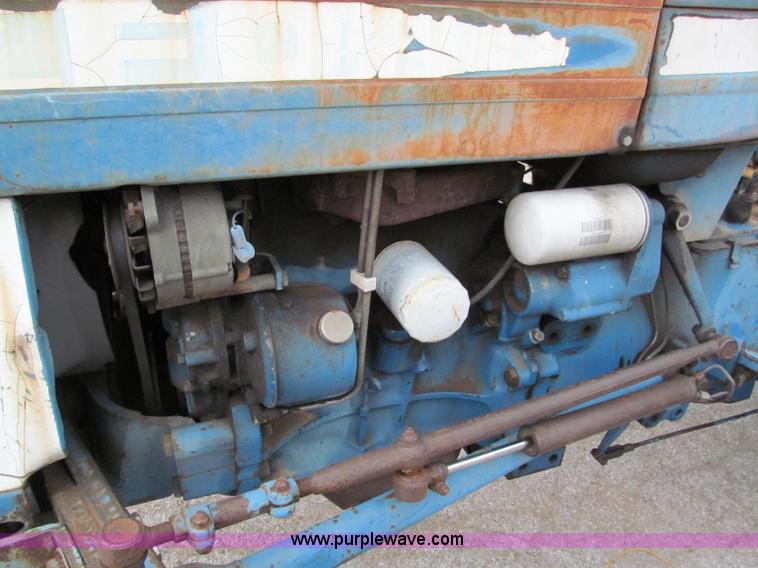 image for item E5512 1981 Ford 3610 tractor