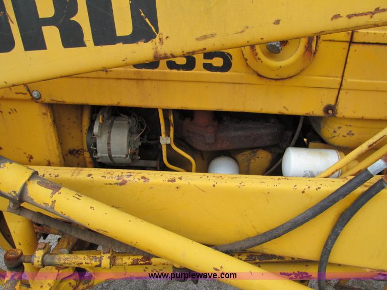 image for item E5514 1975 Ford 335 industrial tractor