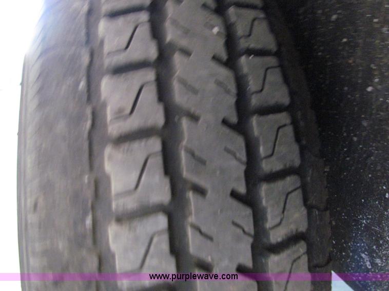 image for item E8036 2009 Haulmark 14' enclosed trailer