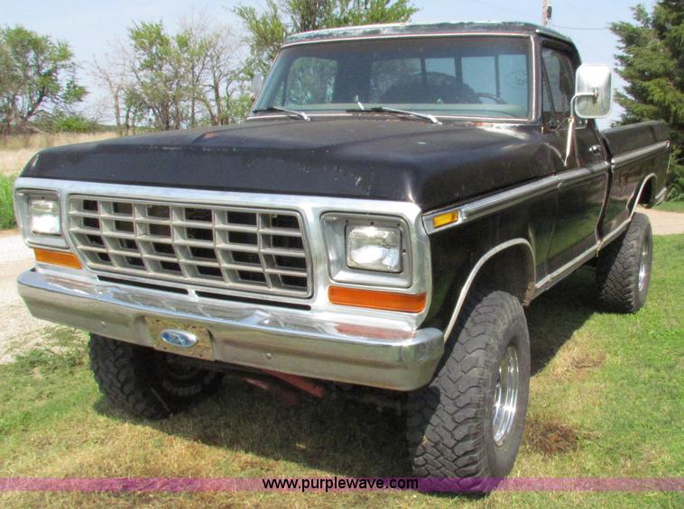 image for item E8048 1977 Ford F150 pickup truck