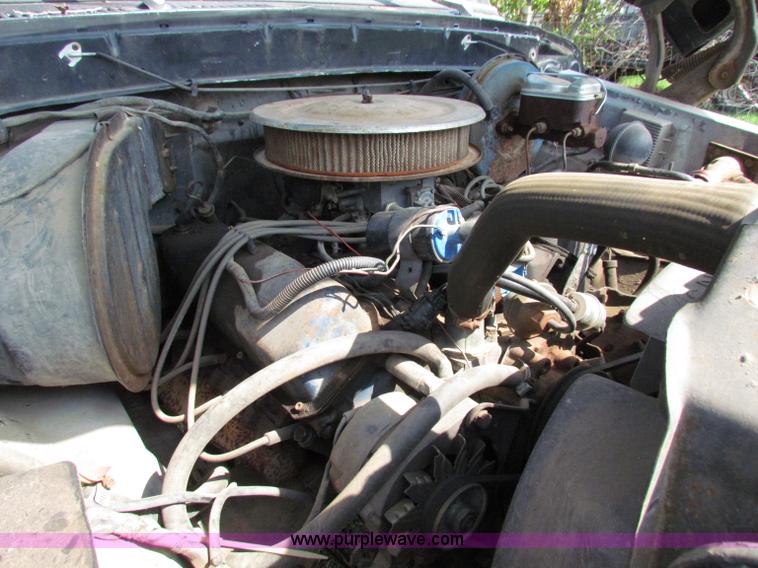 image for item E8048 1977 Ford F150 pickup truck