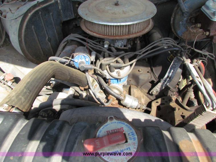 image for item E8048 1977 Ford F150 pickup truck