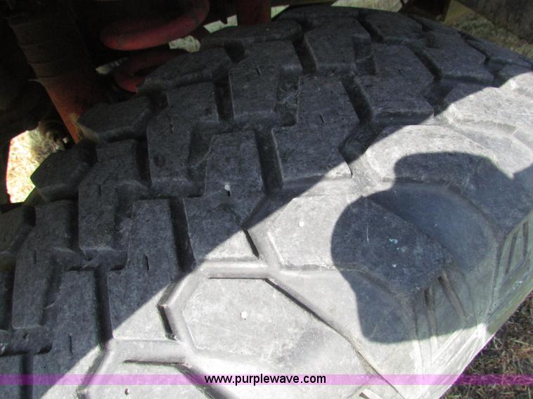 image for item E8048 1977 Ford F150 pickup truck