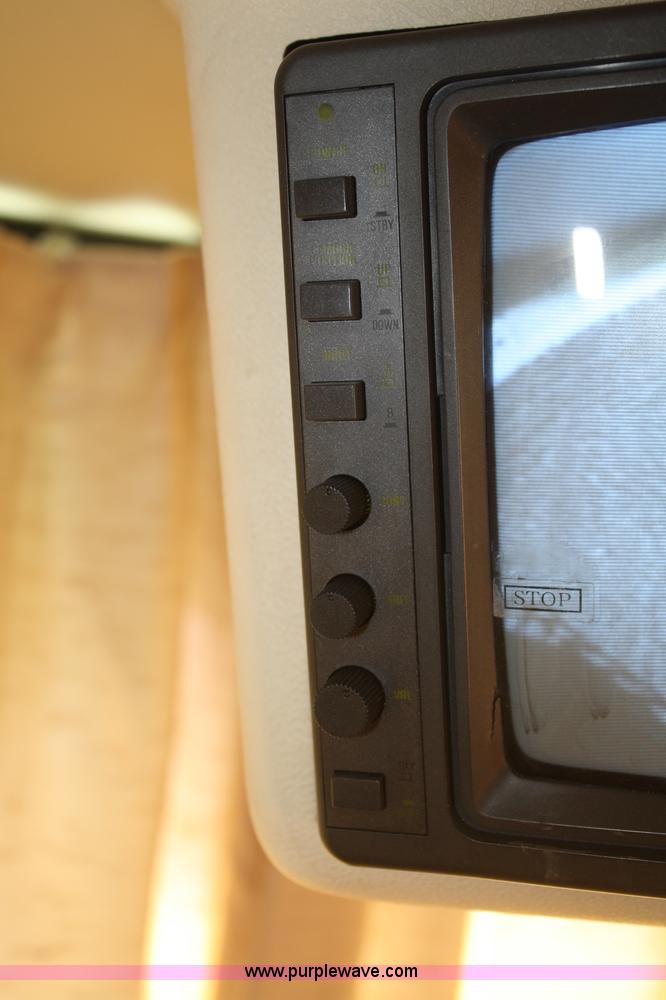 image for item F2588 1997 Freightliner Holiday Rambler Endeavor LE pusher motorhome RV