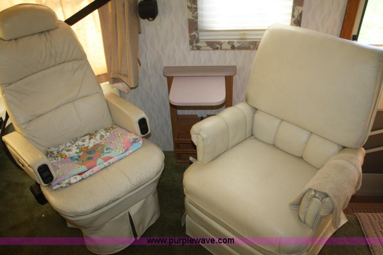 image for item F2588 1997 Freightliner Holiday Rambler Endeavor LE pusher motorhome RV