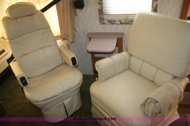 image for item F2588 1997 Freightliner Holiday Rambler Endeavor LE pusher motorhome RV