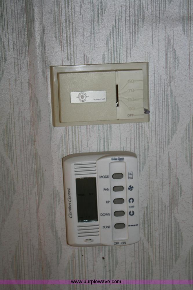 image for item F2588 1997 Freightliner Holiday Rambler Endeavor LE pusher motorhome RV