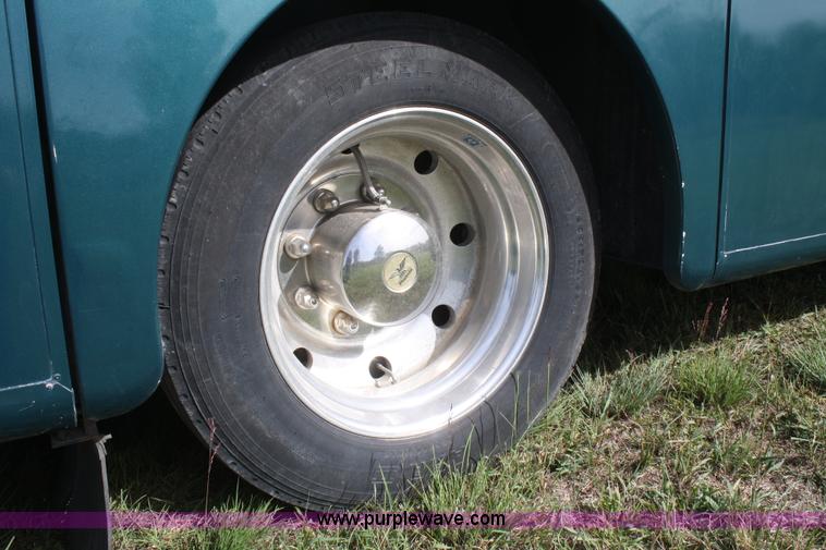 image for item F2588 1997 Freightliner Holiday Rambler Endeavor LE pusher motorhome RV