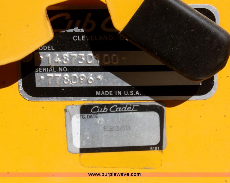 image for item F2593 Cub Cadet 2072 lawn mower