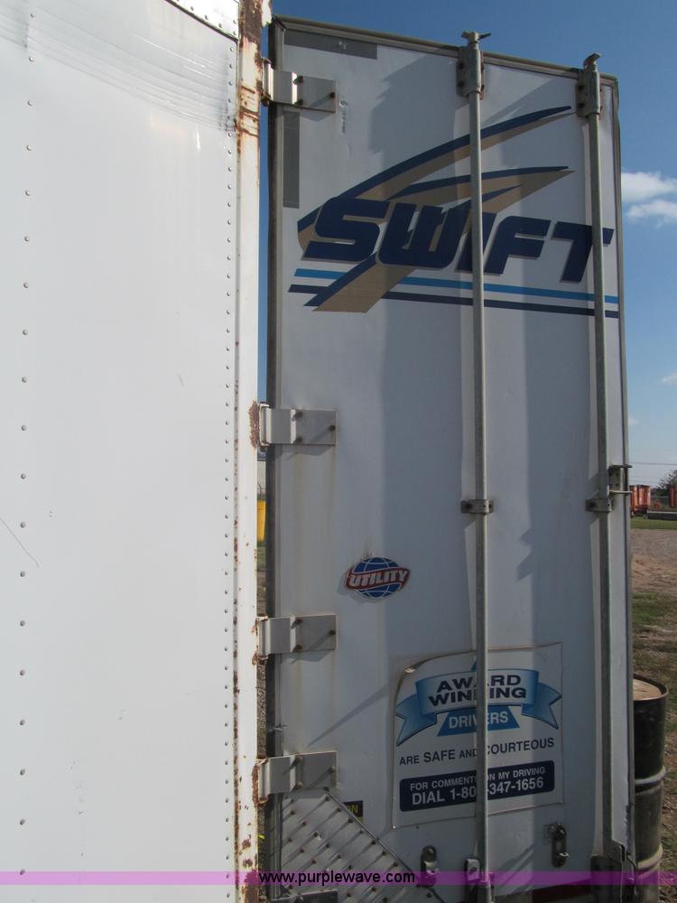 image for item F3043 Swift Company semi box trailer