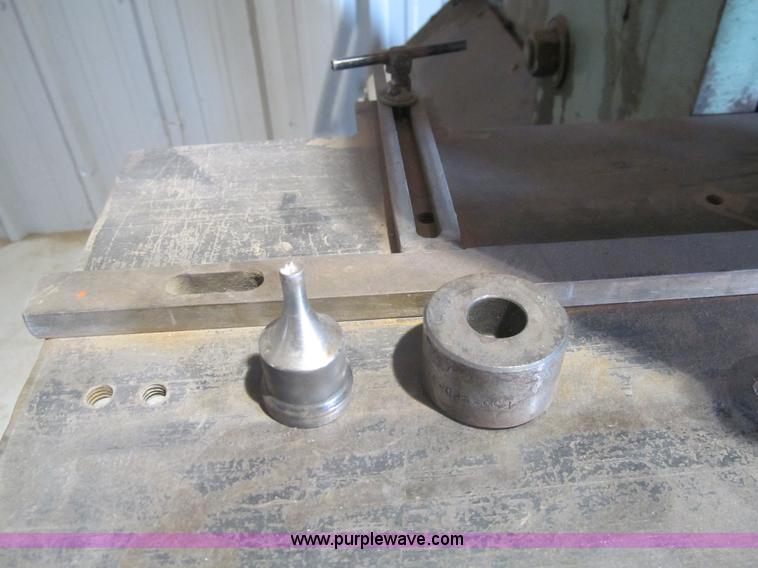 image for item F3046 Piranna P1135 Iron Worker metal shear and punch press