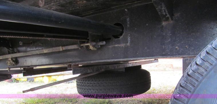 image for item F4582 2011 Coachman 310RLTS fifth wheel camper