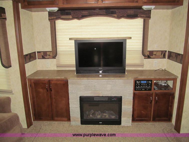 image for item F4582 2011 Coachman 310RLTS fifth wheel camper