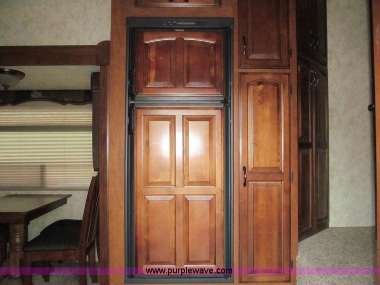 image for item F4582 2011 Coachman 310RLTS fifth wheel camper