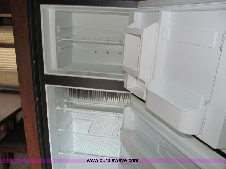 image for item F4582 2011 Coachman 310RLTS fifth wheel camper