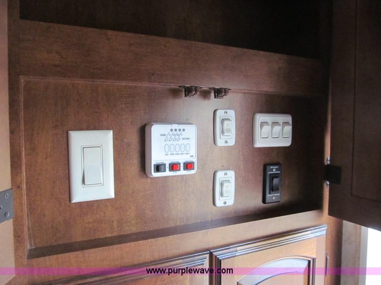 image for item F4582 2011 Coachman 310RLTS fifth wheel camper