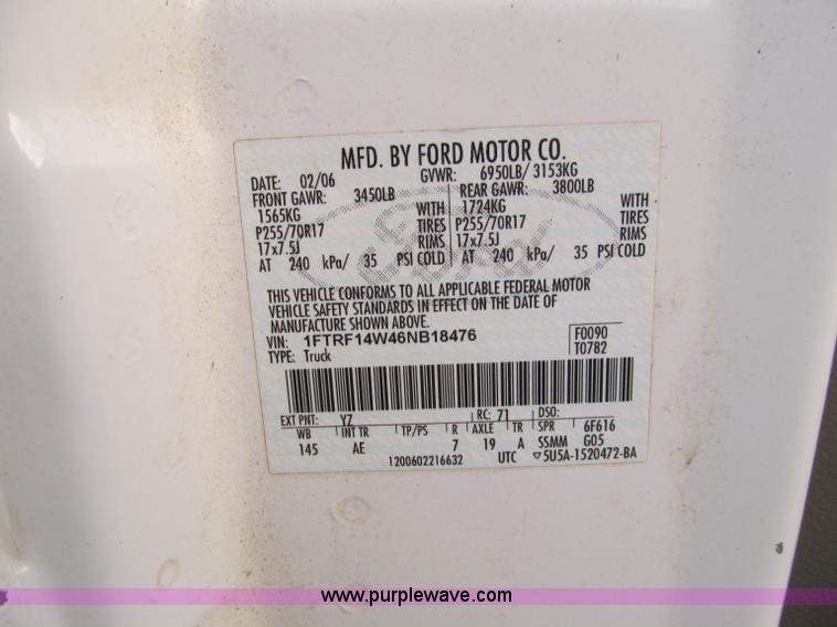 image for item F4583 2006 Ford F150 pickup truck