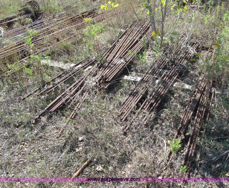 image for item F5522 Epoxy coated and non-coated rebar