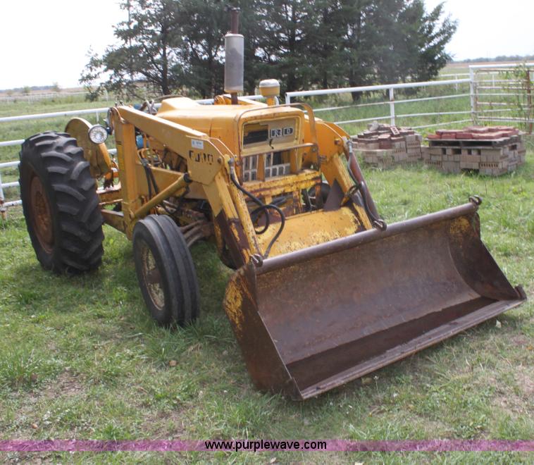 image for item G4745 1986 Ford 3400 tractor