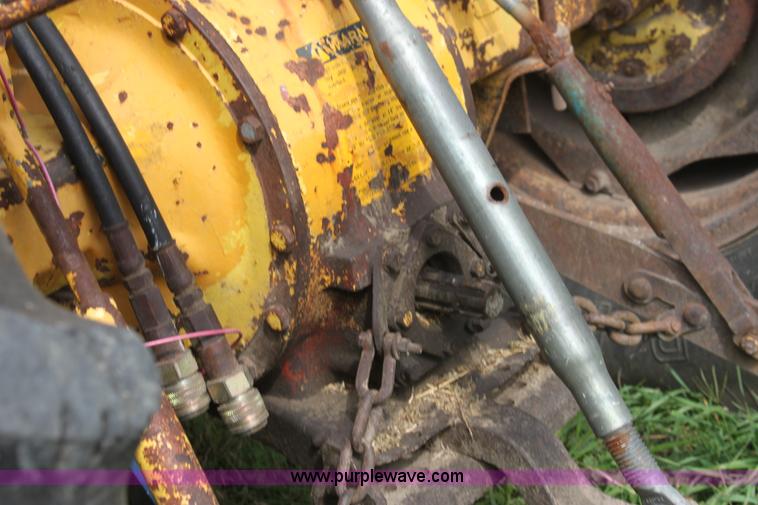 image for item G4745 1986 Ford 3400 tractor