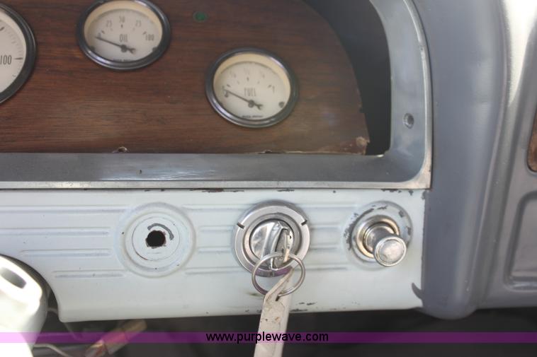 image for item G4948 1961 Chevrolet pickup truck