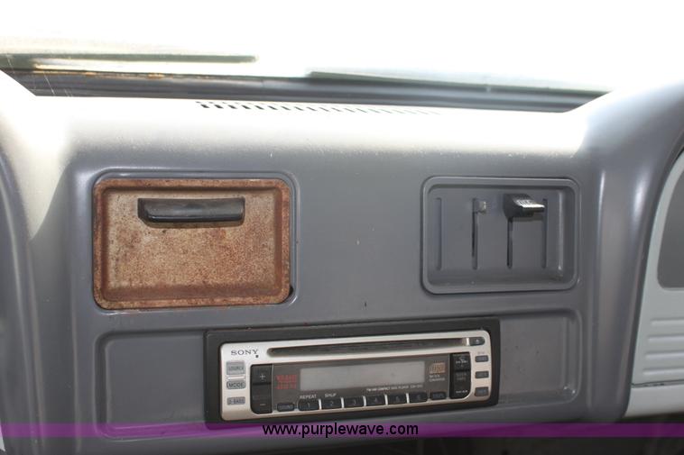 image for item G4948 1961 Chevrolet pickup truck