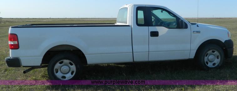 image for item G7501 2006 Ford F150 pickup truck