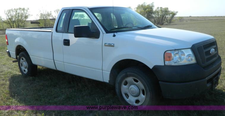 image for item G7501 2006 Ford F150 pickup truck