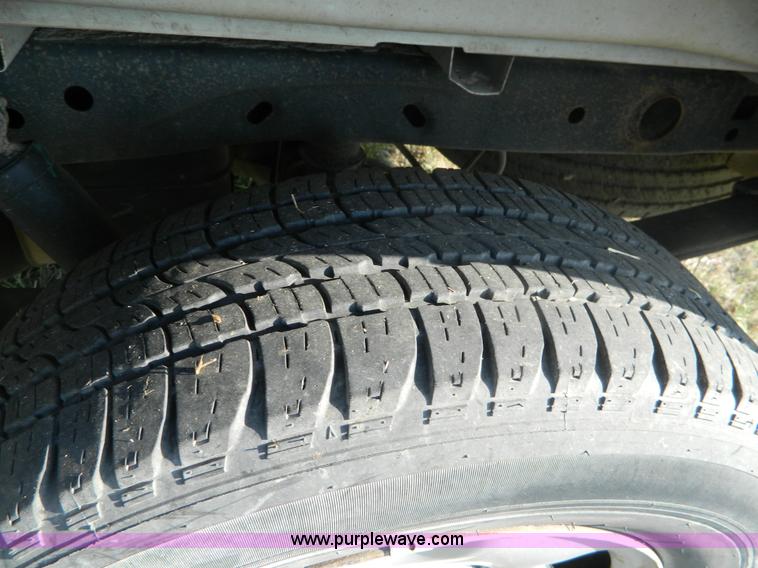 image for item G7501 2006 Ford F150 pickup truck