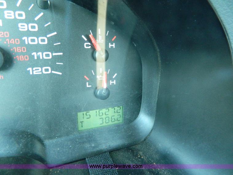 image for item G7501 2006 Ford F150 pickup truck