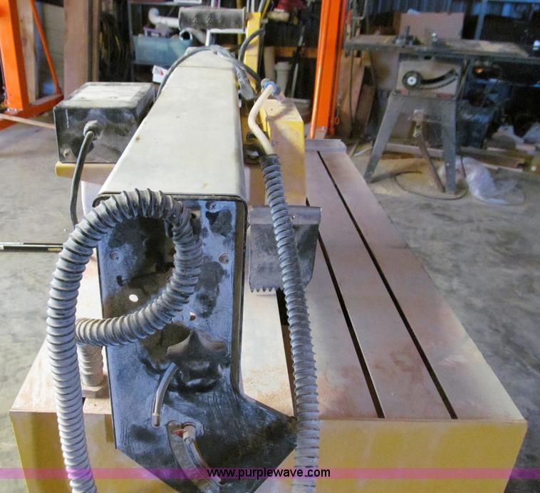 image for item O9005 2002 Bridge electric tile saw