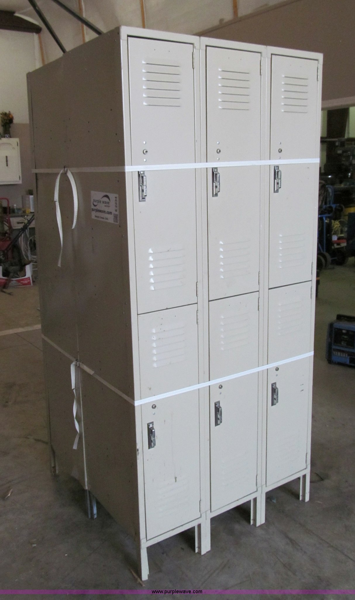 (12) high school lockers in Lone Jack, MO Item E2234 sold Purple Wave