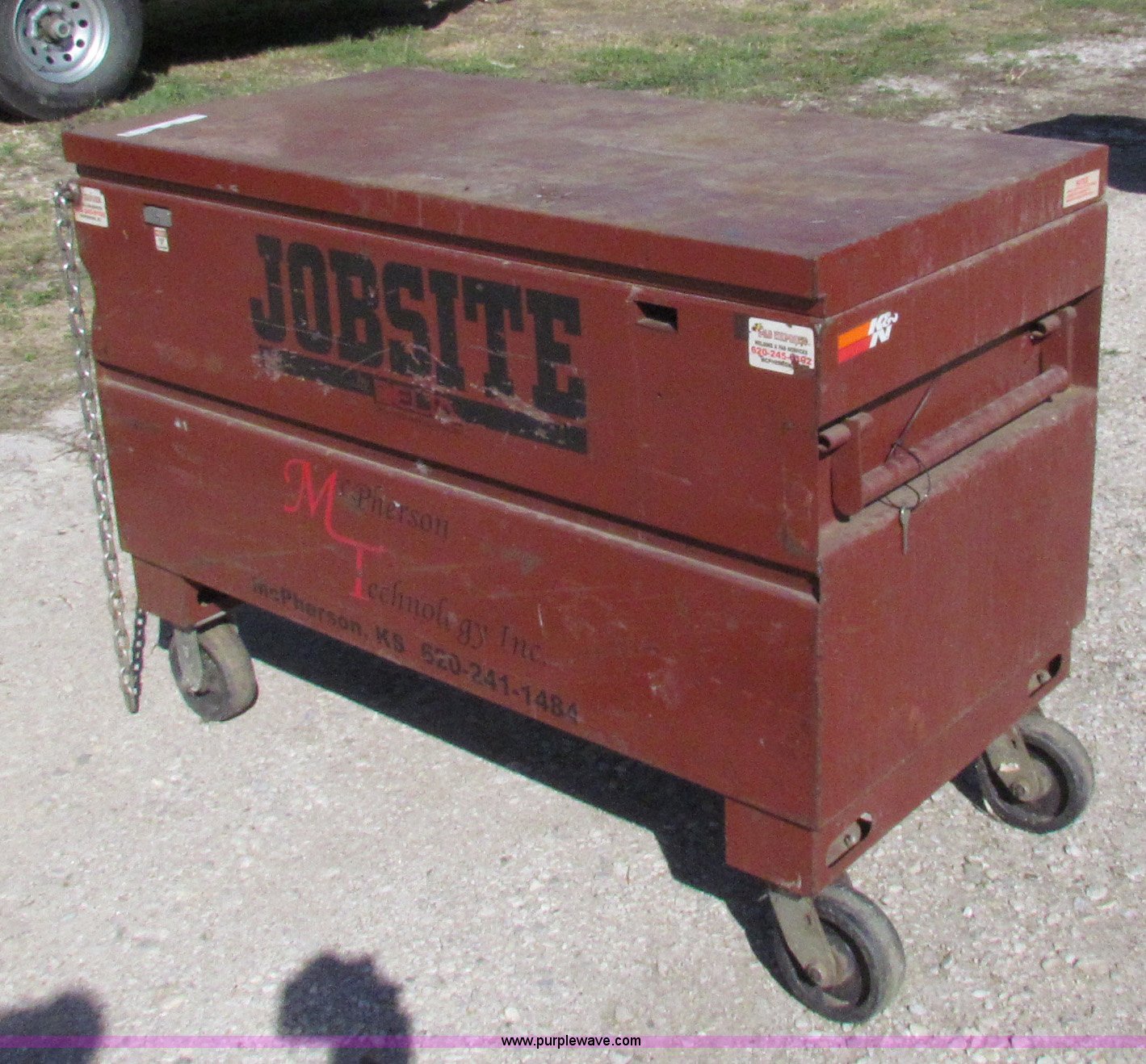 Delta jobsite box in McPherson, KS Item V9256 sold Purple Wave