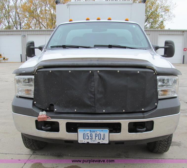 image for item A8478 2005 Ford F350 XL Super Duty service truck