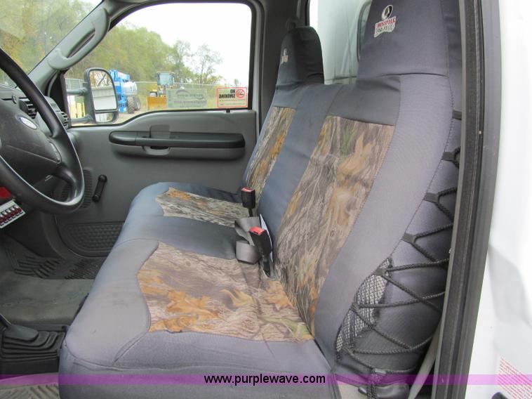 image for item A8478 2005 Ford F350 XL Super Duty service truck