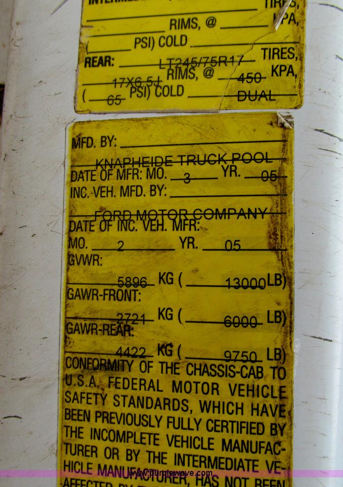 image for item A8478 2005 Ford F350 XL Super Duty service truck