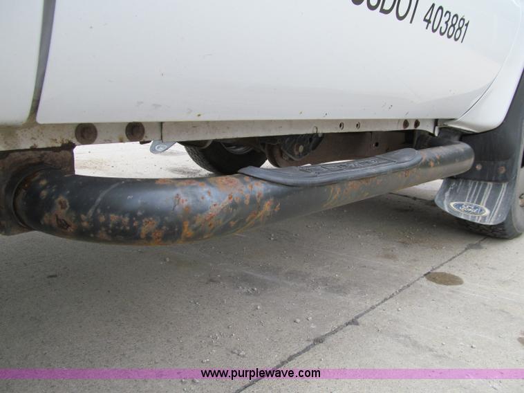 image for item A8478 2005 Ford F350 XL Super Duty service truck