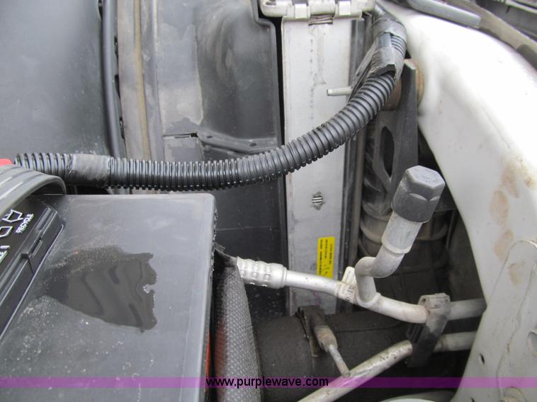 image for item A8478 2005 Ford F350 XL Super Duty service truck