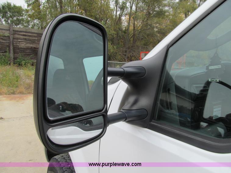 image for item A8478 2005 Ford F350 XL Super Duty service truck