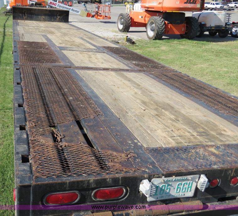 image for item B2482 2008 Ledwell Hydra-Tail 48' trailer