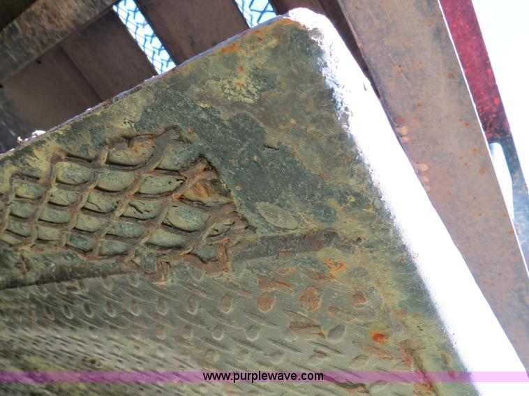 image for item B2482 2008 Ledwell Hydra-Tail 48' trailer