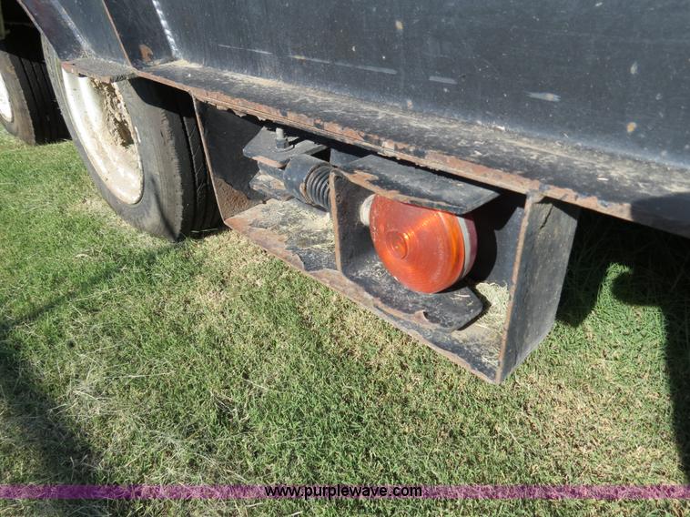 image for item B2482 2008 Ledwell Hydra-Tail 48' trailer