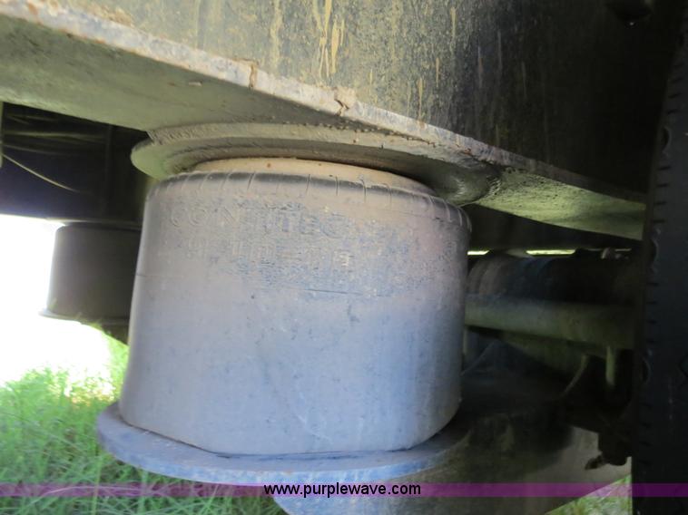 image for item B2482 2008 Ledwell Hydra-Tail 48' trailer