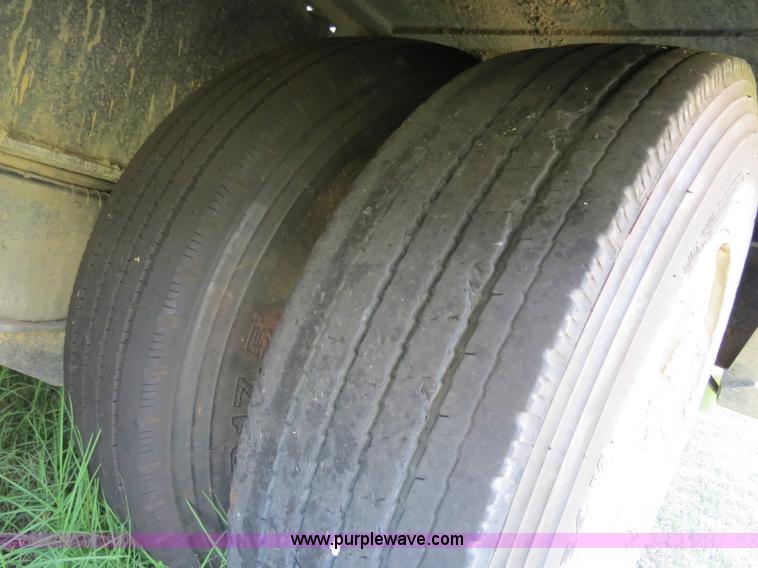 image for item B2482 2008 Ledwell Hydra-Tail 48' trailer