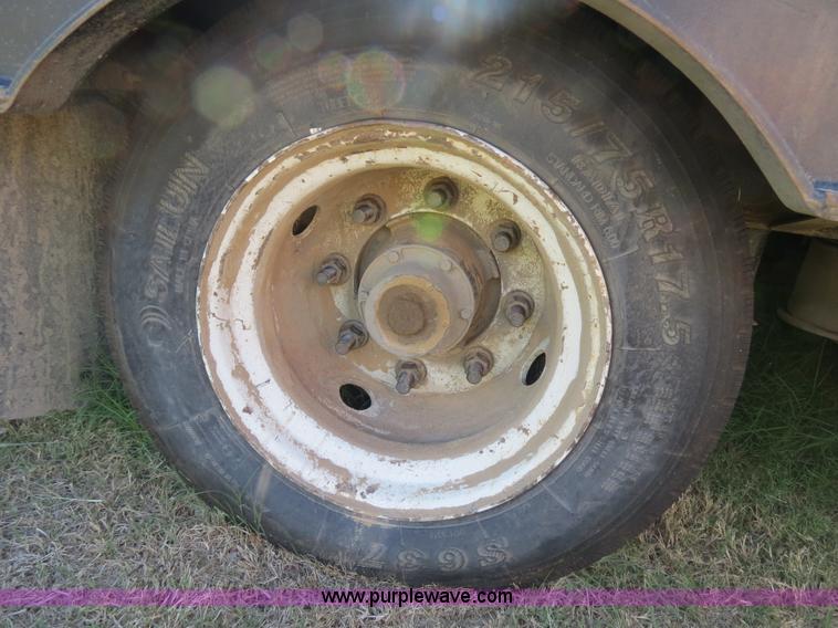 image for item B2482 2008 Ledwell Hydra-Tail 48' trailer