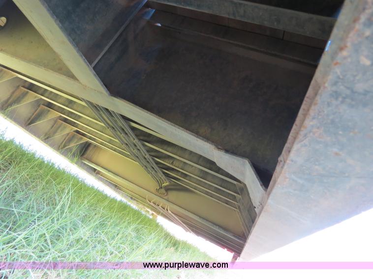 image for item B2482 2008 Ledwell Hydra-Tail 48' trailer