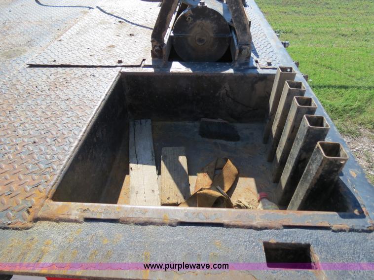 image for item B2482 2008 Ledwell Hydra-Tail 48' trailer